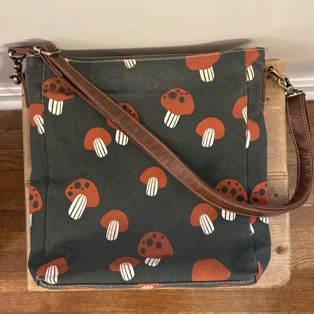Maika City Sling Crossbody Bag with Mushrooms Print